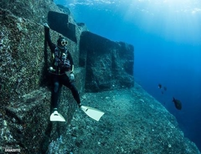 遇見與那國~石垣島南之美花五日自由行(週六出發)